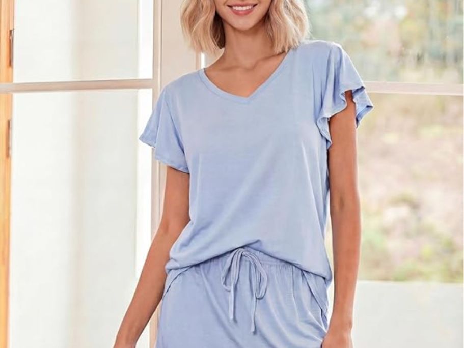 Ekouaer Lounge Sets from $9.99 on Amazon | Lightweight & Travel-Friendly