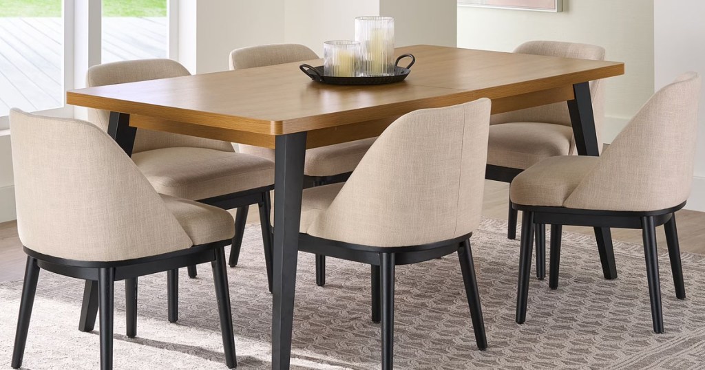 Extendable Dining Table