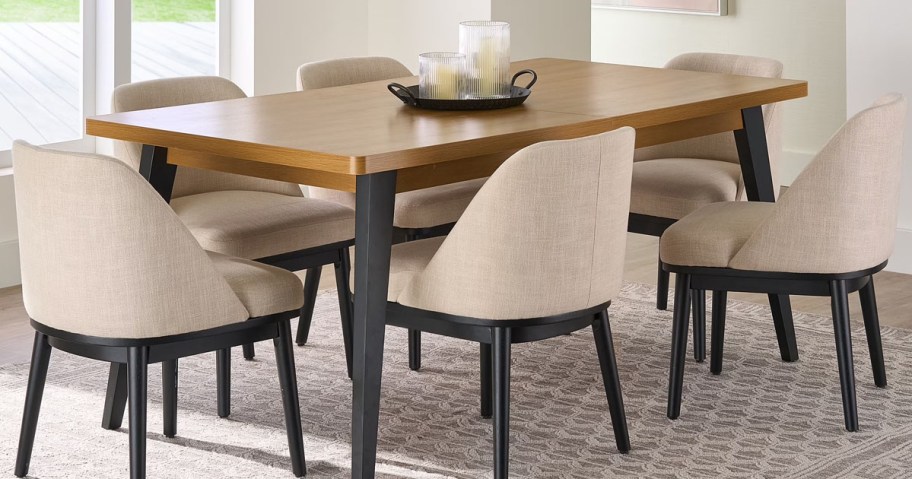 Extendable Dining Table