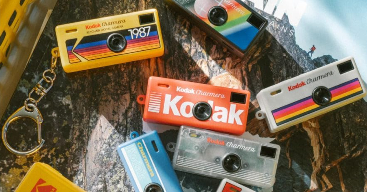 This Kodak Mini Digital Camera Keychain Takes Real Pictures!