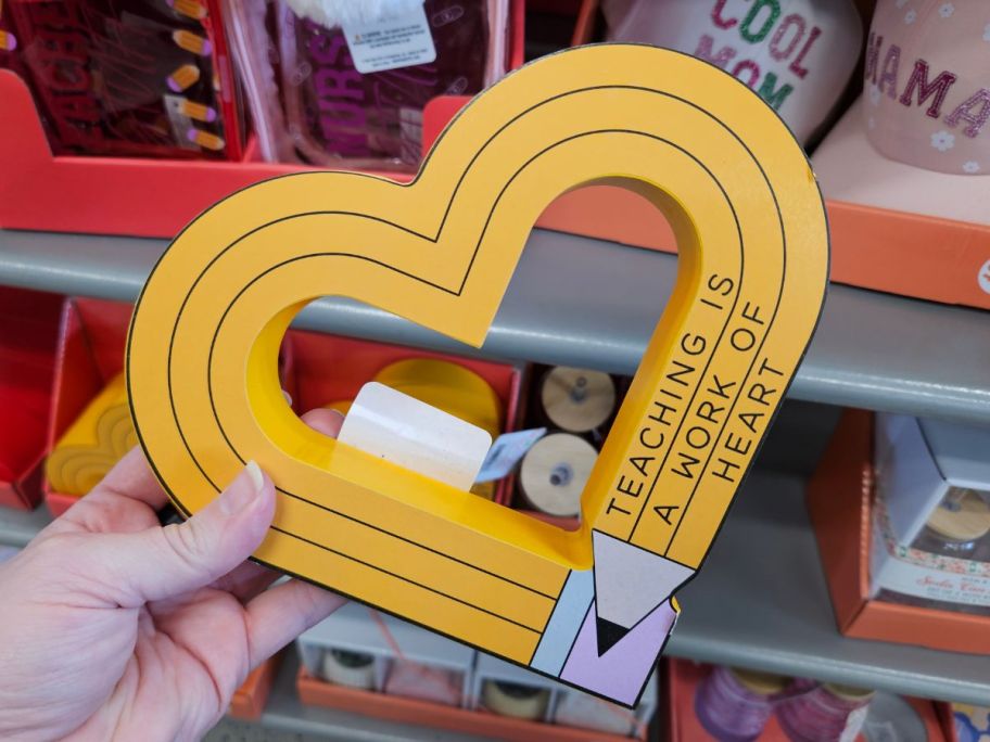 Tabletop Heart-Shaped Teacher Tabletop Decoration