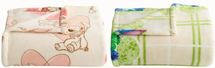 Kohls blankets in two different colors