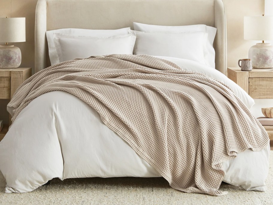 Over 70% Off Linens & Hutch + Free Shipping (Spring Bedding Refresh from $36 Shipped!)
