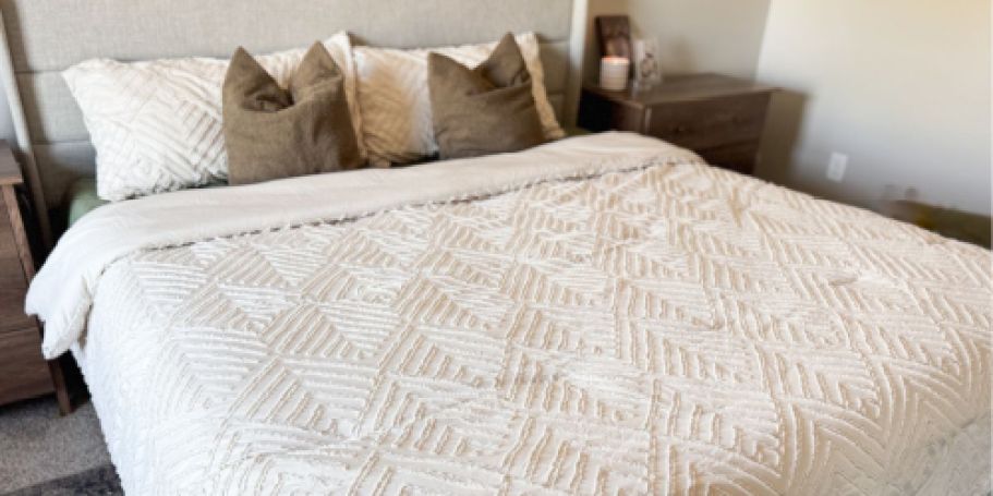 Team Fave Comforter Sets from $20.80 Shipped (These Look & Feel Like Expensive Luxury Bedding!)