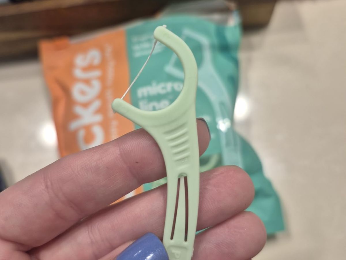 Plackers Floss Picks 300-Count Bag Only $5.51 Shipped on Amazon