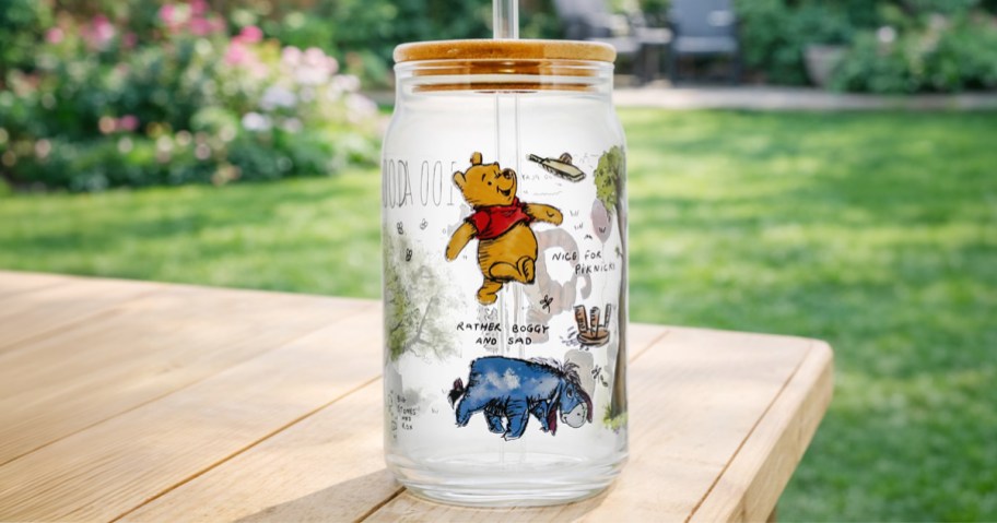 Winnie the Pooh Glass Tumbler w: lid and straw