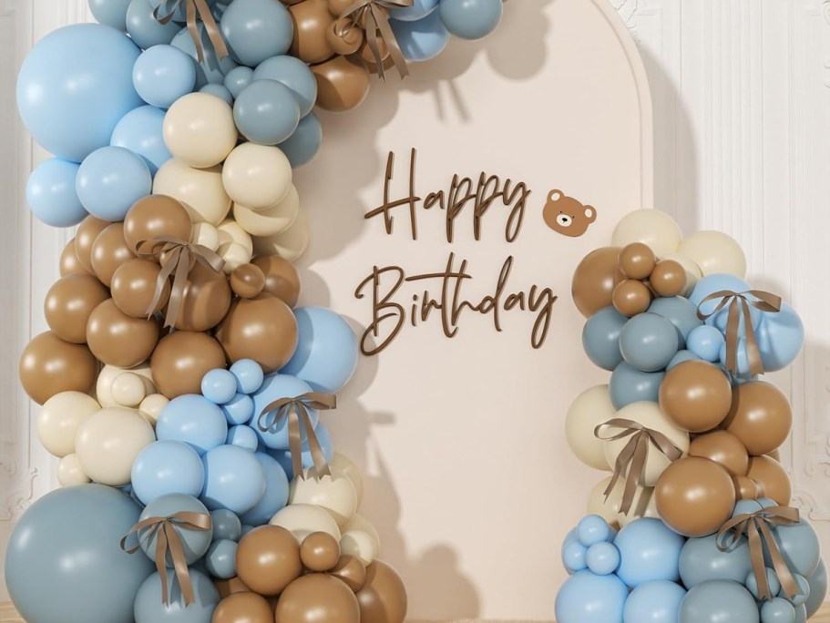 Balloon Arch Kits Under $5 on Amazon | Great for Grad Parties!
