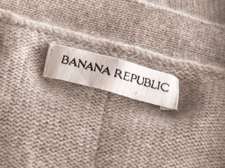 banana republic tag on sweater