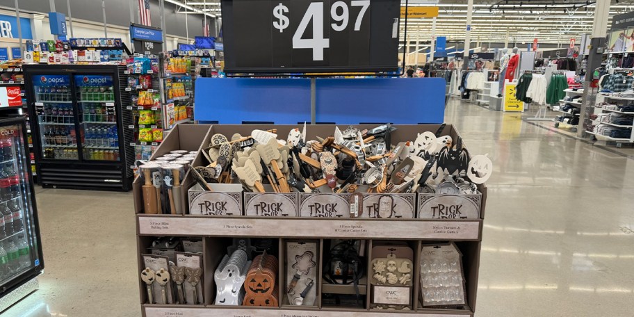 halloween kitchenware on display 