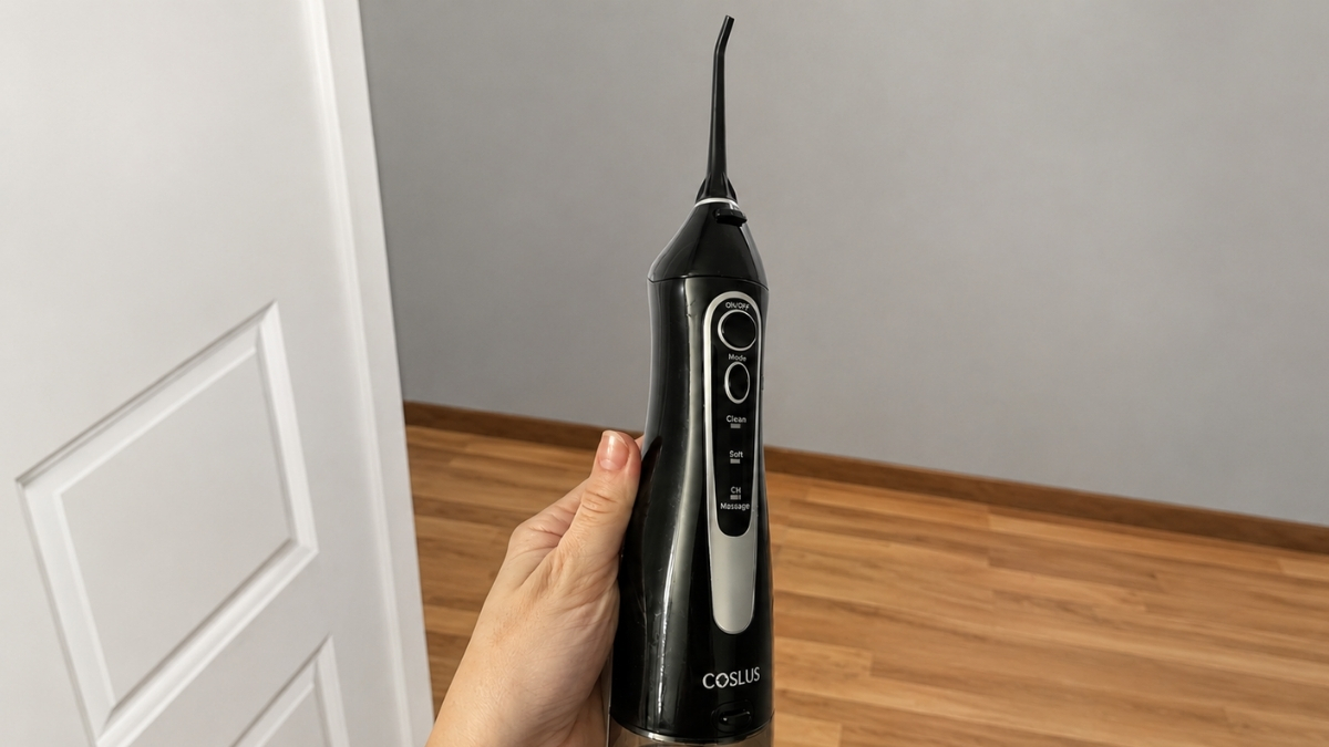 Cordless Water Flosser Just $6.99 on Amazon | One Charge Lasts Up to 30 Days!