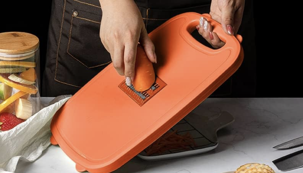 Collapsible Cutting Board w/ Knives AND Slicers Only $14 on Amazon
