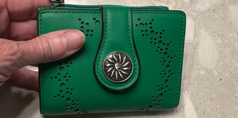 RFID Blocking Leather Wallet Just $4.99 on Amazon (Reg. $10)