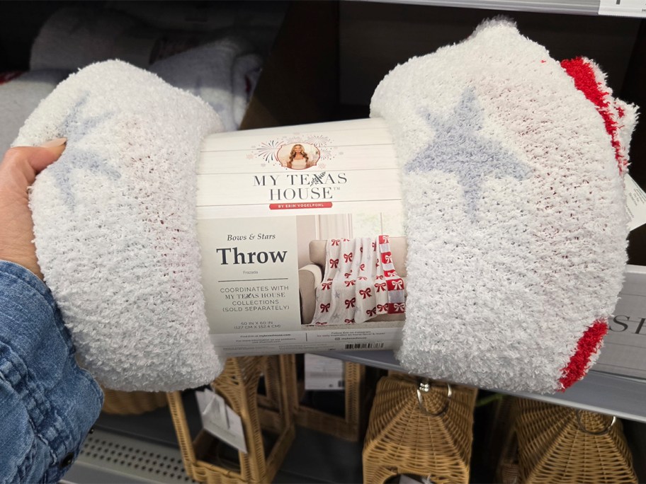 hand holding blanket