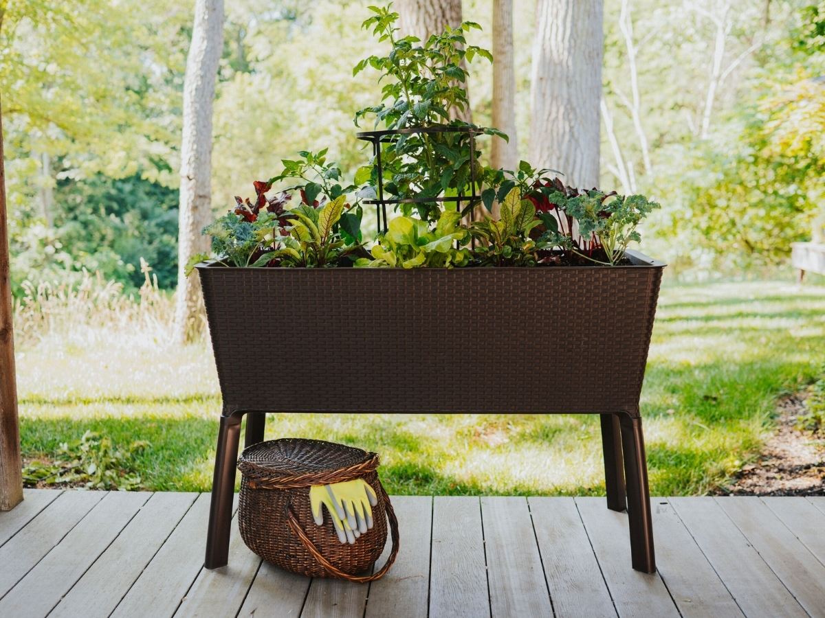 Raised Garden Bed Just $74.98 Shipped on Lowes.com (Reg. $100)