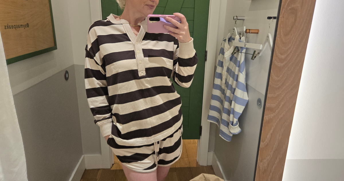 Aerie Has the CUTEST Matching Sweatshirts & Sweaters