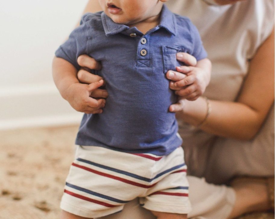 Baby boy wearing a 2-piece Burt's Bees Baby aericana outfit