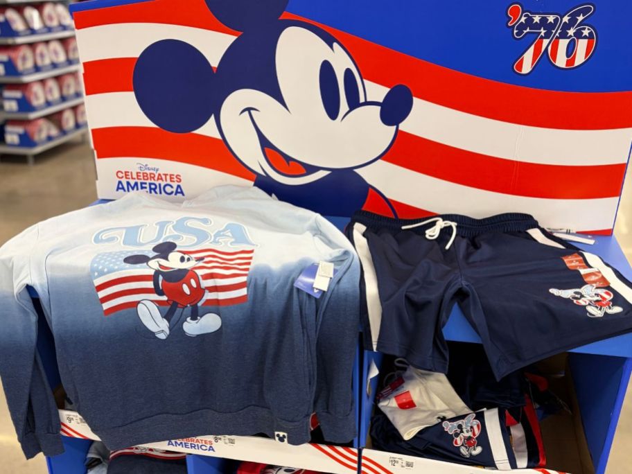 Disney Americana Men's Graphic Hoodie and Short at Walmart