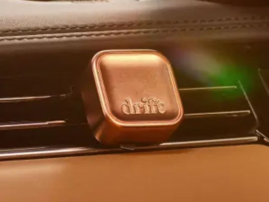Drift Metal Car Freshener Starter Kit in car vent