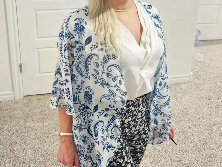 Women’s Chiffon Kimono from $5.99 on Amazon (Reg. $12)