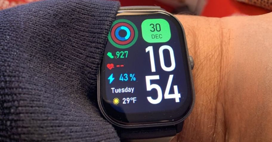 man wearing ISKOVI Men's Smart Watch