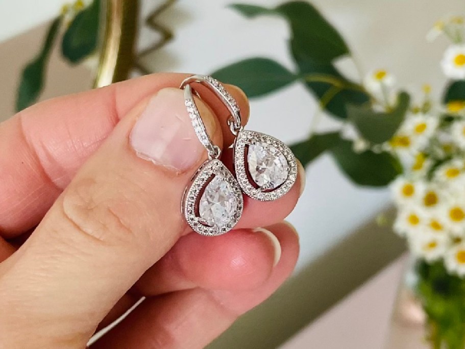 These Cate & Chloe Jewelry Picks Elevate Any Look (All Under $20!)