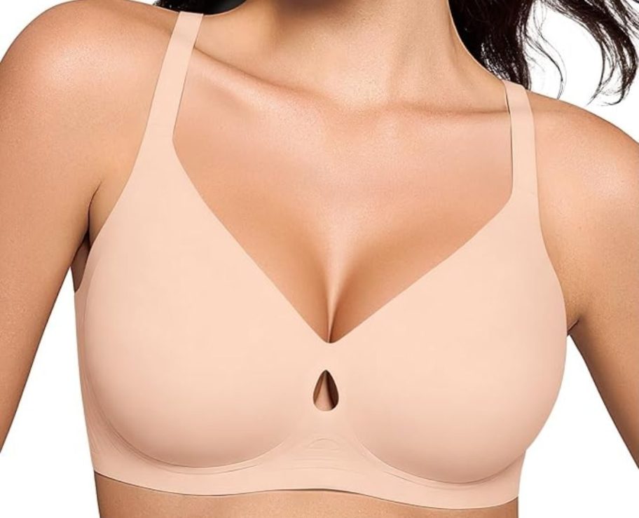 Woman wearing a Jelly Bra
