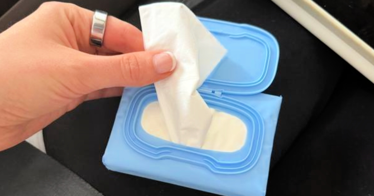 Kleenex Snap & Go Tissues 4-Packs Just $5.94 Each on Amazon