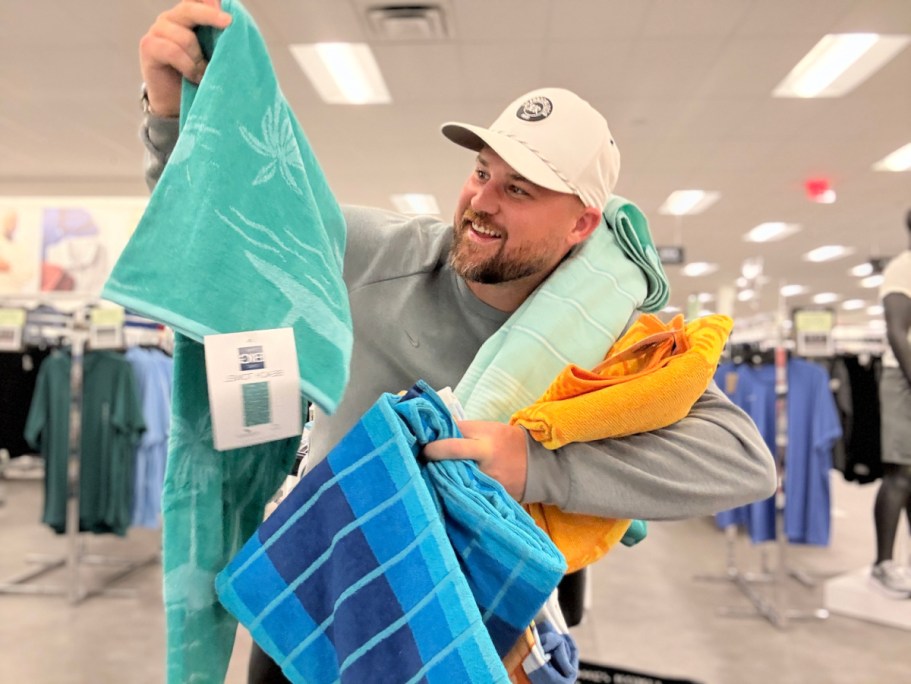 THREE Kohl’s Beach Towels Only $14.22 (Just $4.74 Each)