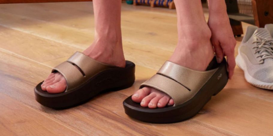 Up to 55% Off OOFOS Sandals & Shoes + Free Shipping