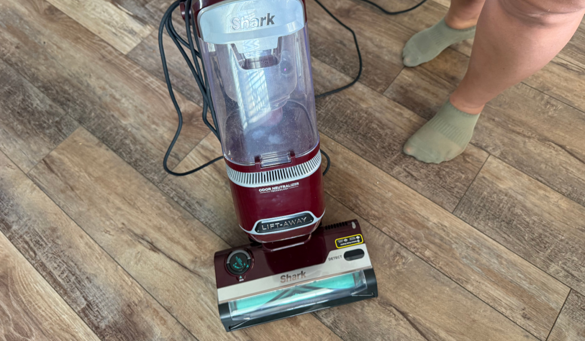 Shark Detect Lift-Away Upright Vacuum from $184.99 Shipped ($380 Value)