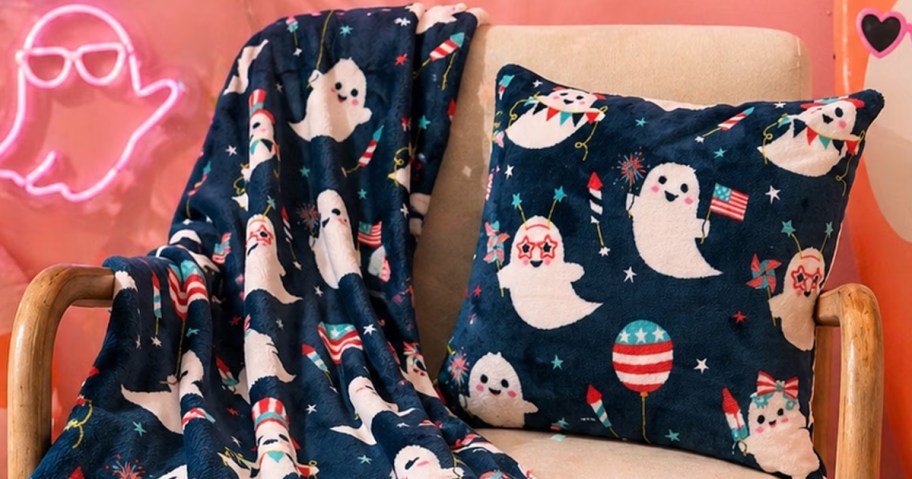 Summerween Throw Blankets