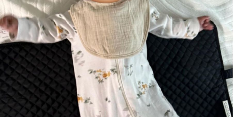 EIGHT Muslin Baby Bibs Only $11.99 on Amazon (Reg. $20)