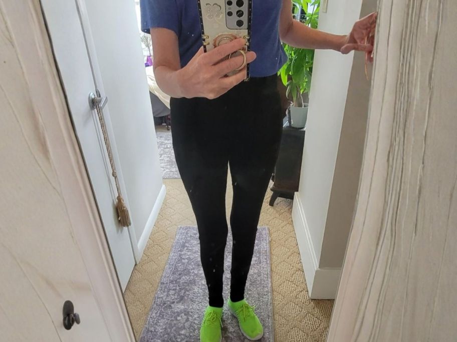 woman wearing Walifrey Women's Leggings