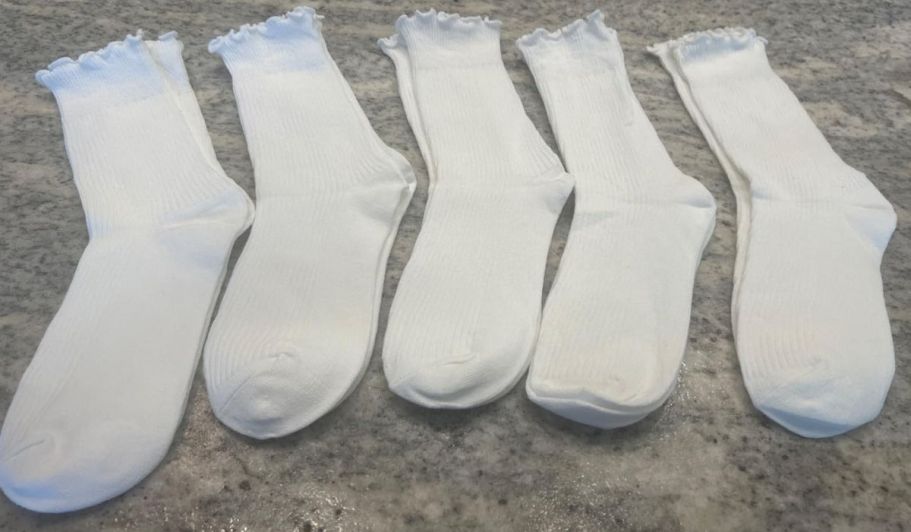 Girls & Women’s Ruffle Socks 5-Pack Just $2.84 on Amazon (Reg. $12)