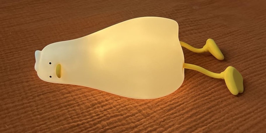 Rechargeable Duck Night Light Only $8 on Amazon (Reg. $17)