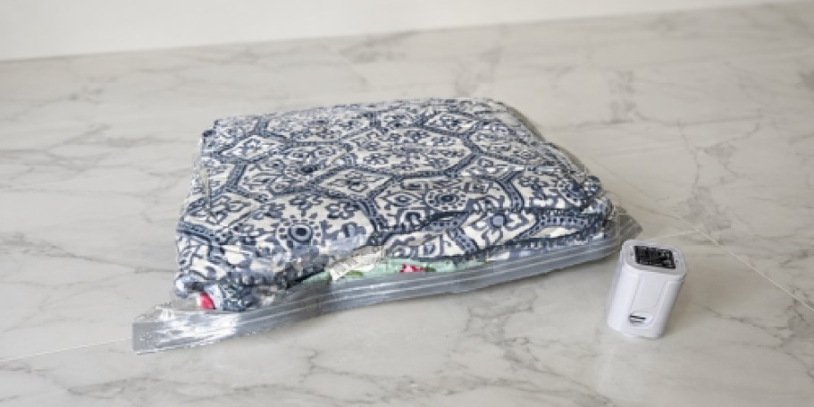 Travel Vacuum Storage Bags 18-Piece Set Only $14.99 on Amazon (Includes Rechargeable Pump)