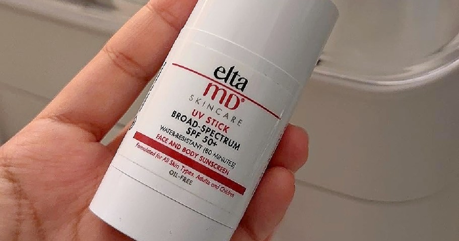 9 Best Sunscreen Brands for All Skin Types (Team & Reader Recommendations!)