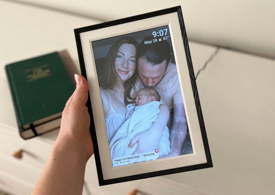 Digital Picture Frame Only $35.99 Shipped w/ Amazon Prime (Reg. $70) | Father’s Day Gift!