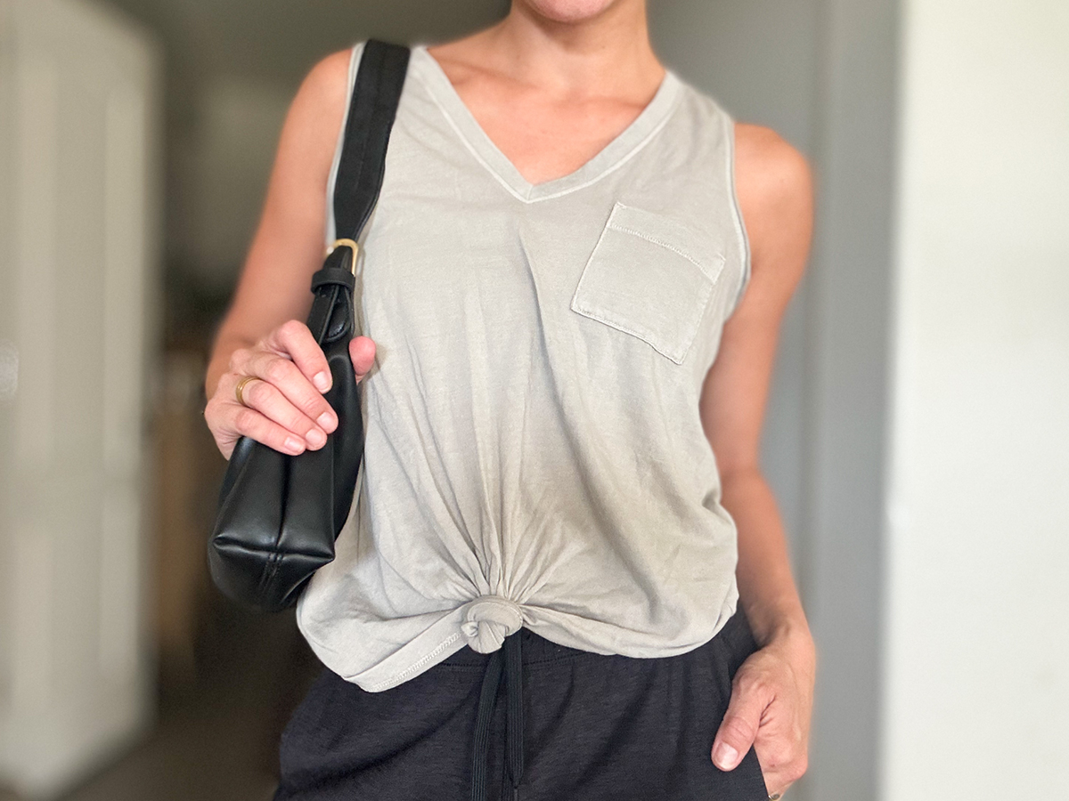 Kohl’s Women’s Tops from $4 (Reg. $13) | Over 11K Recently Sold!