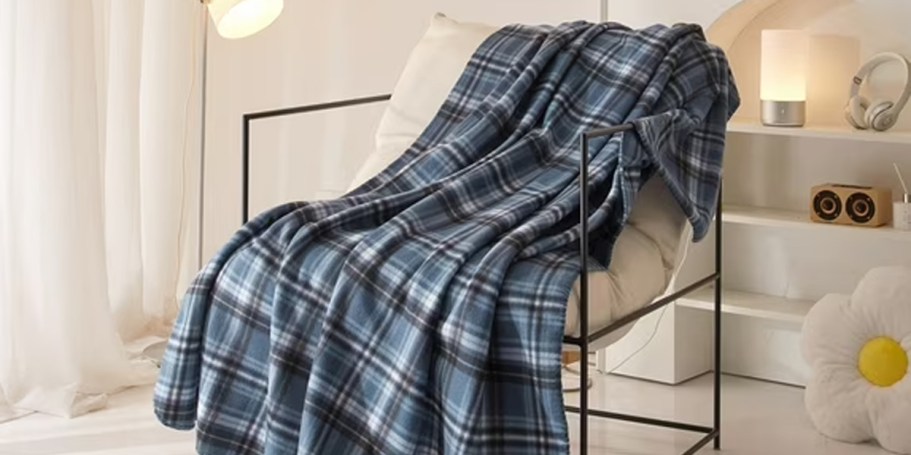 Mainstays Blankets Only $4 on Walmart.com