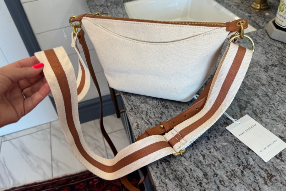*HOT* Walmart Crossbody Bags Only $9.50 & Selling Out Fast!