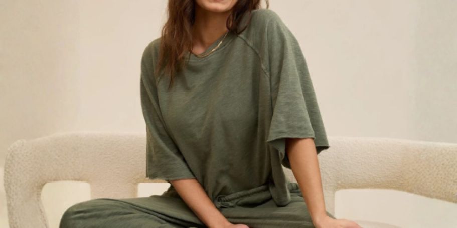 Hottest Aerie Clothing Sale: EXTRA Savings + Free Shipping!
