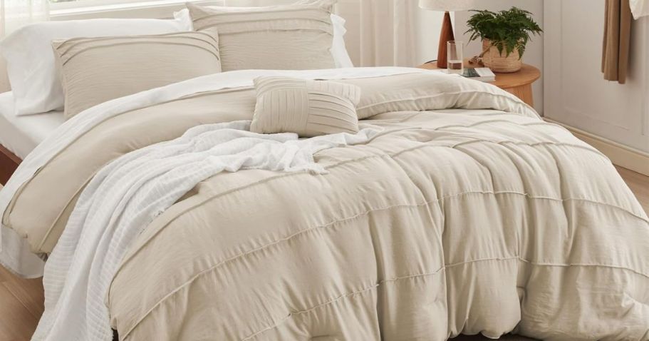 Down Alternative Comforter Sets from $17 on Amazon (Reg. $58)