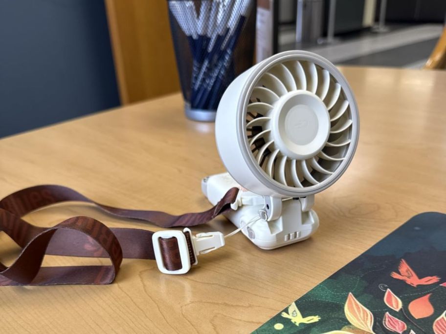 Diveblues Portable Turbo Fan on desk
