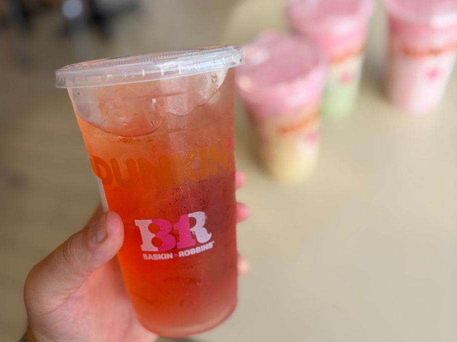 A dunkin summer drink