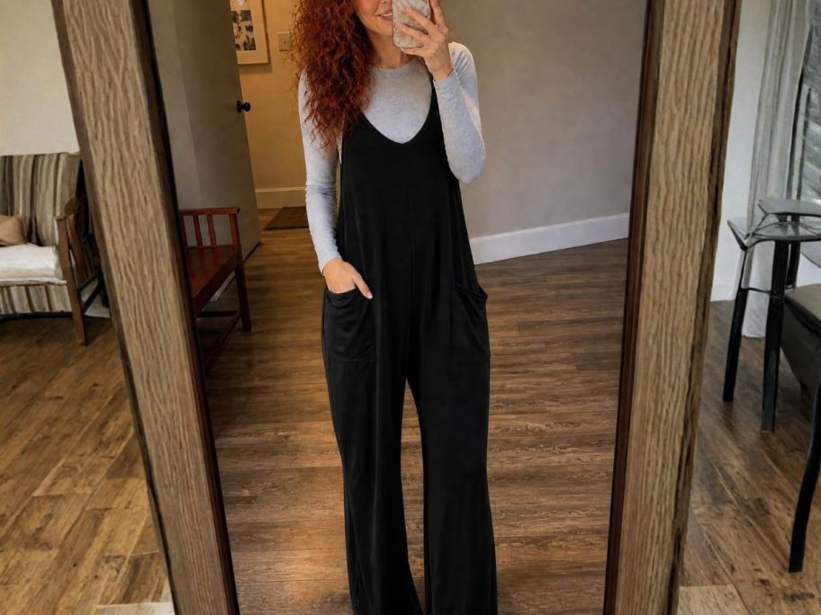 woman wearing Ekouaer Women's Jumpsuit Romper