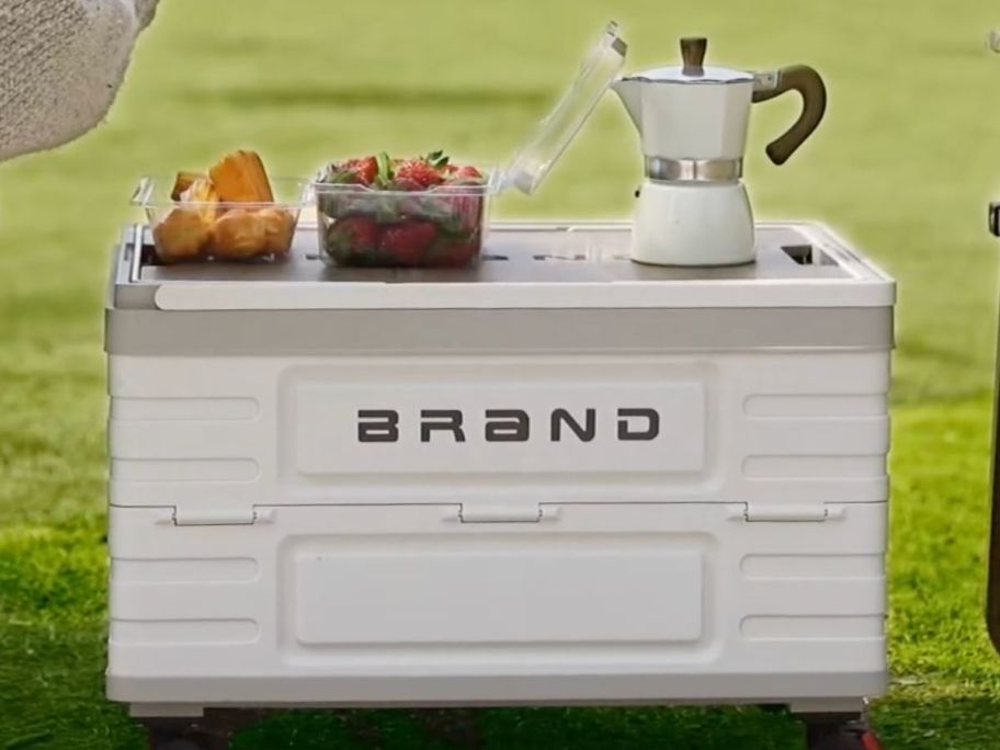 Foldable rolling cart