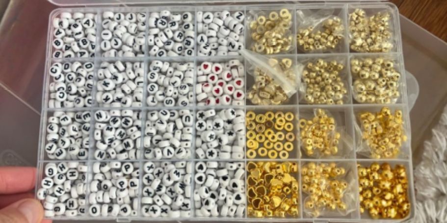 Over 1,500-Piece Bracelet Making Kit Just $4.99 on Amazon