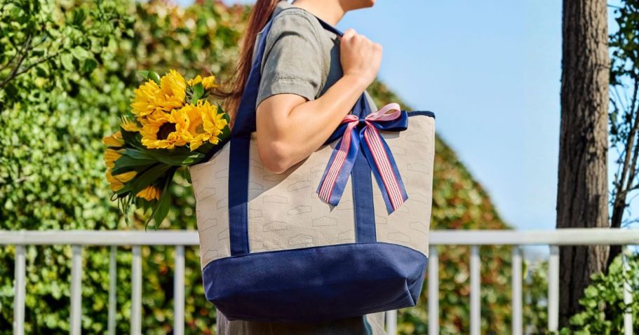 Lowe’s Americana Canvas Tote Is Perfect for Beach Days, Picnics & More