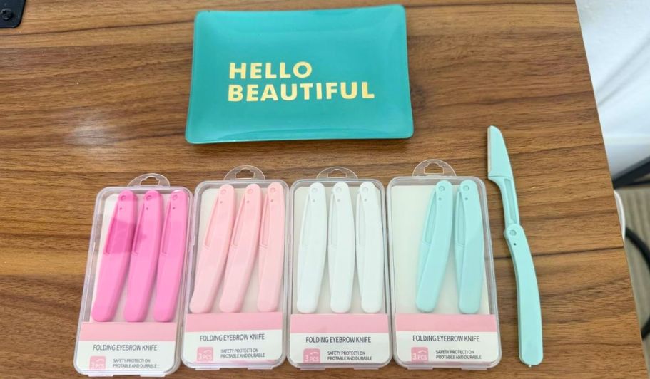 Dermaplane Razor 12-Pack Just $3.99 on Amazon (Reg. $10) | Foldable & Travel-Friendly